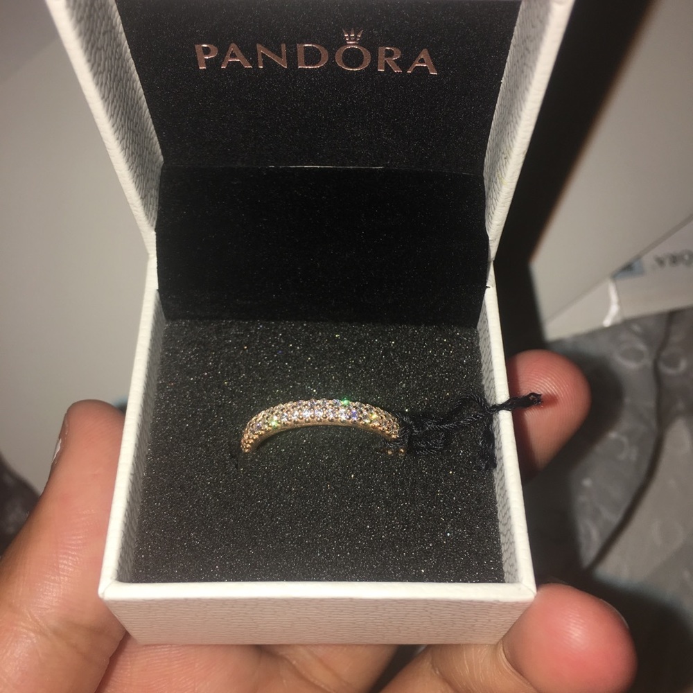 Pandora Ring